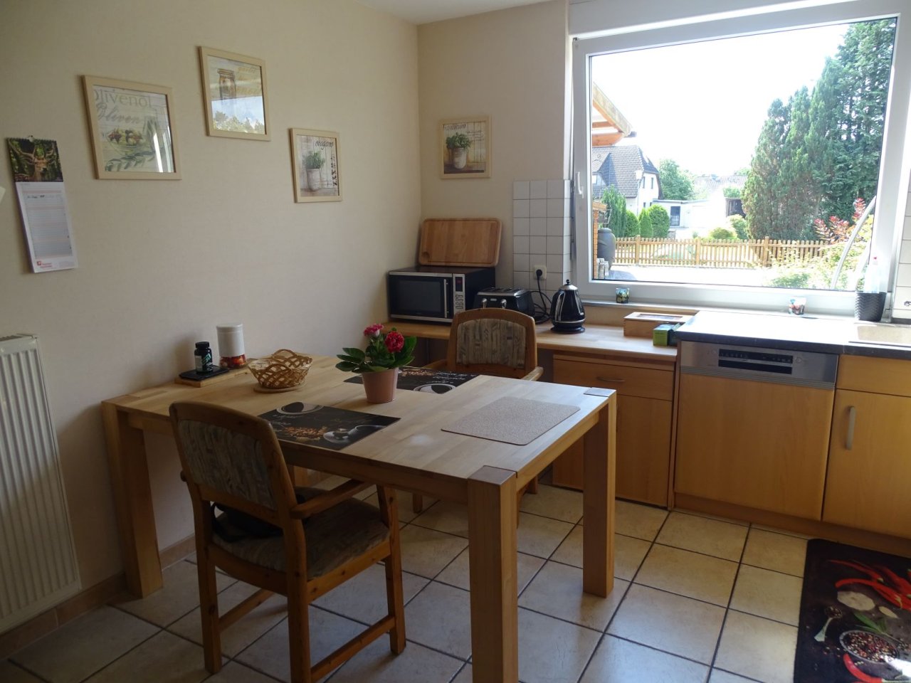 Familien aufgepasst ! Modernes Endreihenhaus mit viel Platz in bester Lage von Munster.