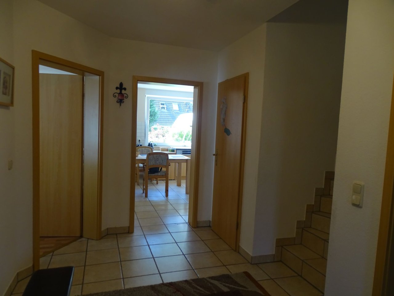 Familien aufgepasst ! Modernes Endreihenhaus mit viel Platz in bester Lage von Munster.