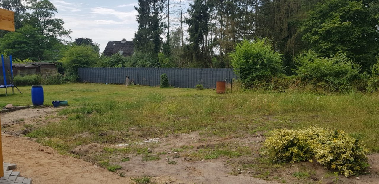 Erschlossenes Baugrundstück in privater Lage in Bahnhofsnähe in 23812 Wahlstedt