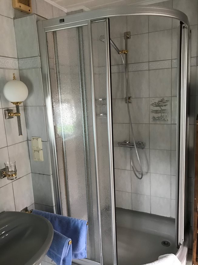 Kaufpreis angepasst / EFH mit Nebengebäuden auf 1998 qm Grundstück in 21217 Seevetal