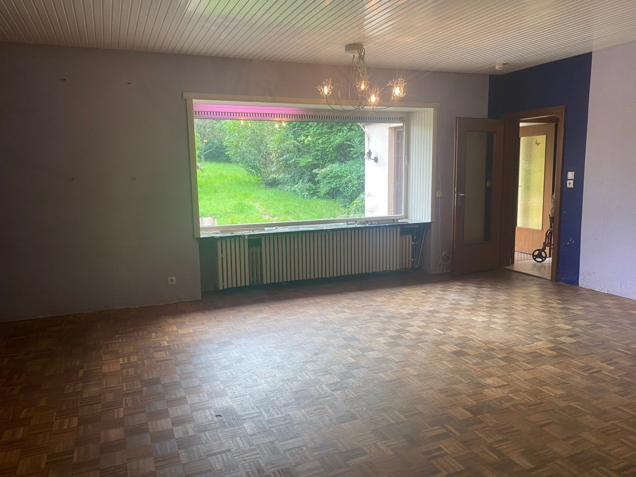 Großes 1356 m² Baugrundstück mit sanierungsfähigem Altbestand in Quickborn Heide. Neubau eines weiteren Hauses möglich !