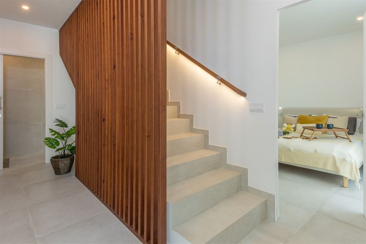 Moderne Neubauluxusvilla in offener Bauweise mit bester Ausstattung