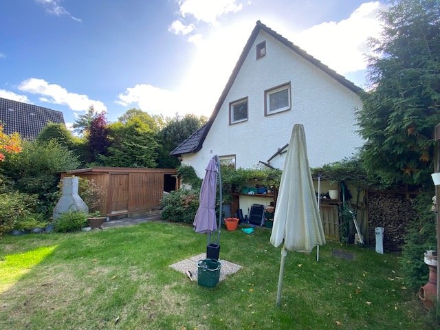 Fantastisches Anwesen in Lemsahl Mellingstedt mit Möglichkeit der Grundstücksteilung und Bau einer weiteren Immobilie.