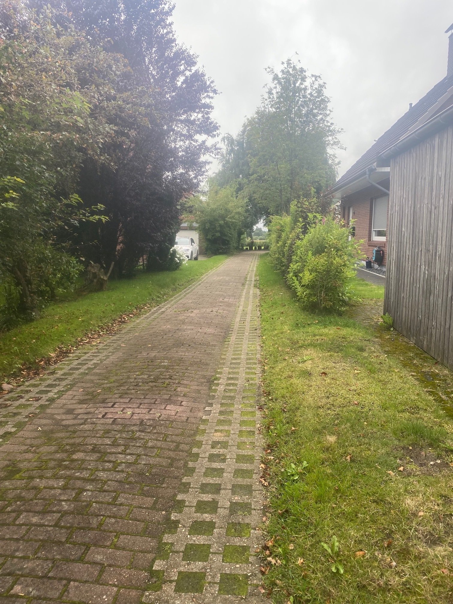 Freies Baugrundstück in 25499 Tangstedt. Bau eines Ein - oder Zweifamilienhauses möglich.