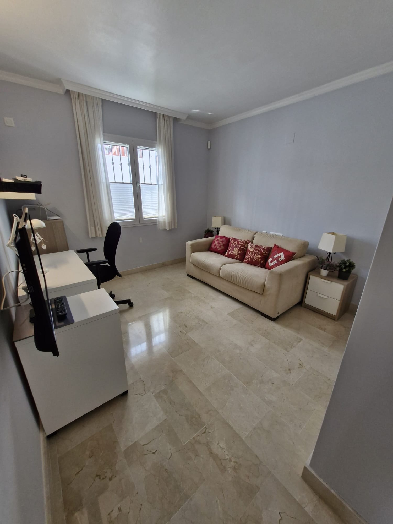 Lichtdurchflutet und stilvoll. Exklusive 159 qm EG - Wohnung - sonnig, modern, perfekt geschnitten.