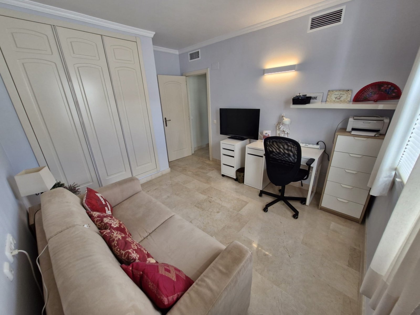 Lichtdurchflutet und stilvoll. Exklusive 159 qm EG - Wohnung - sonnig, modern, perfekt geschnitten.