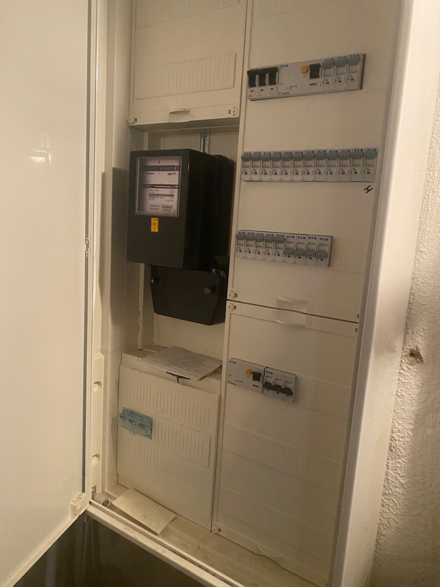 Elektrik erneuert Elektrik erneuert