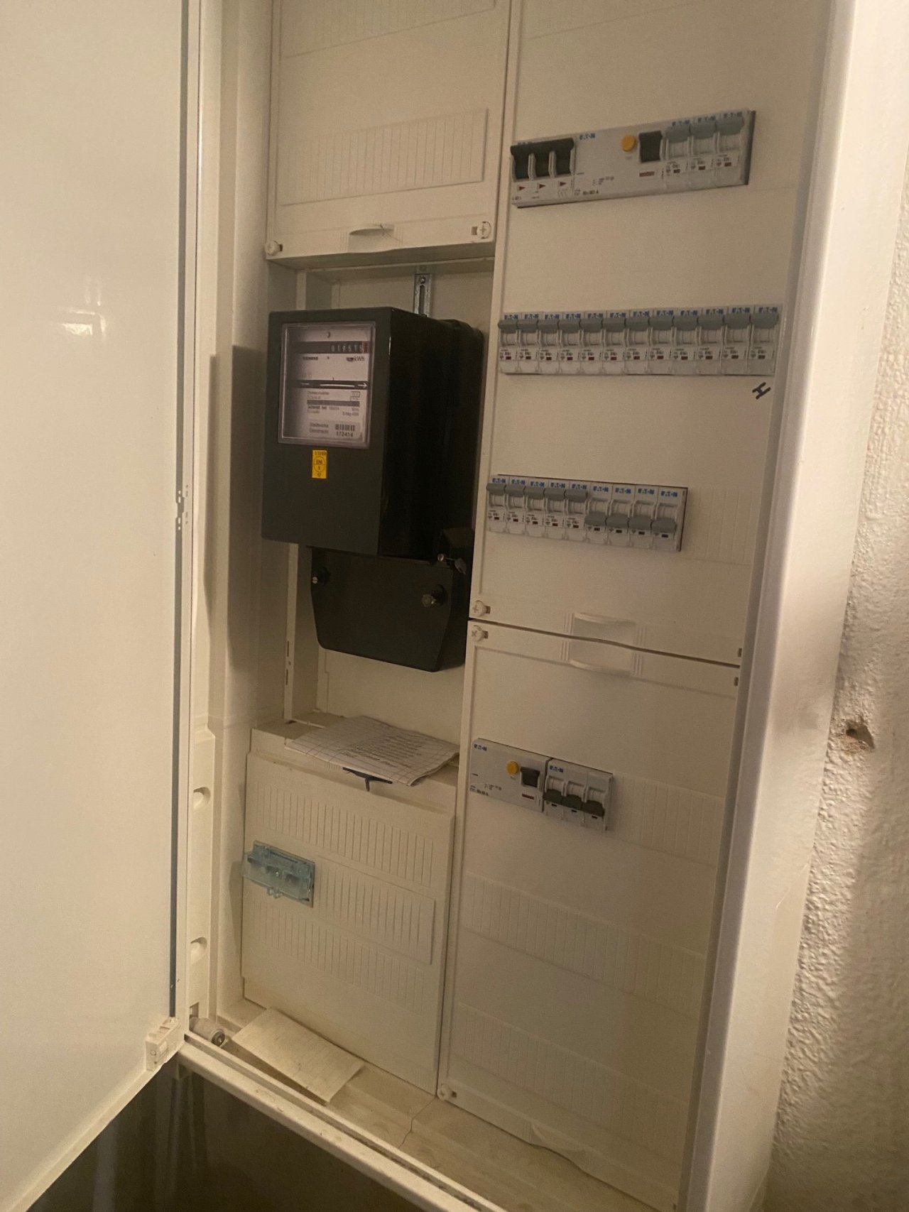 Elektrik erneuert Elektrik erneuert