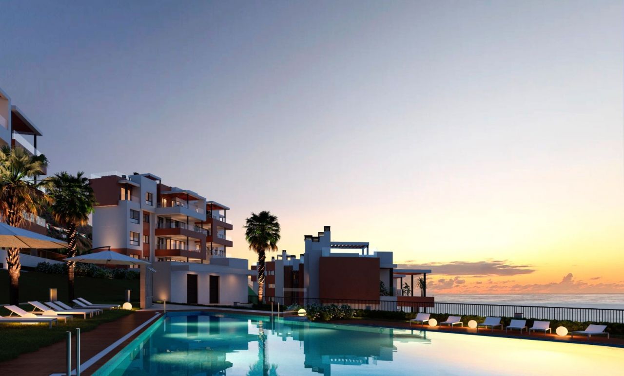 Fantastic new 2 - 4 bedroom apartments and penthouses with gym, spa and lots more in Fuengirola
