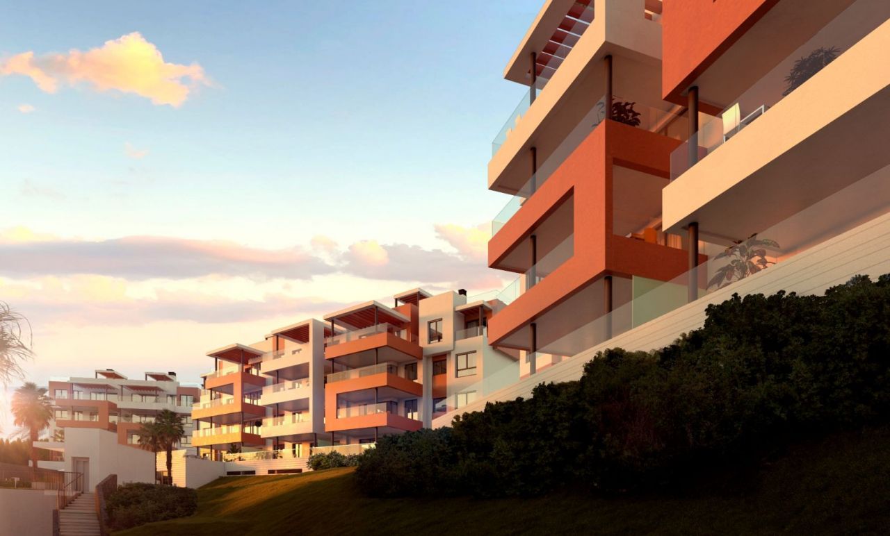 Fantastic new 2 - 4 bedroom apartments and penthouses with gym, spa and lots more in Fuengirola
