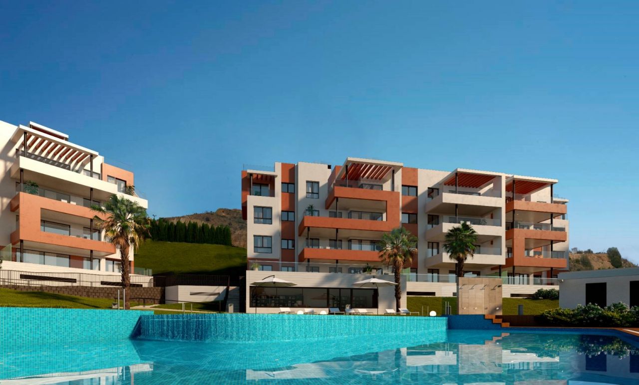 Fantastic new 2 - 4 bedroom apartments and penthouses with gym, spa and lots more in Fuengirola