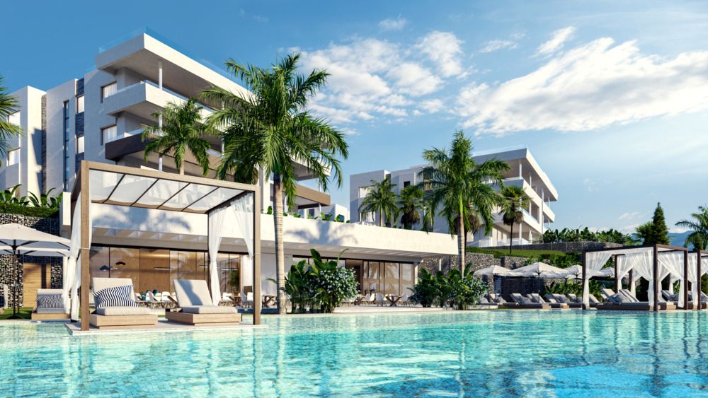 Luxury new construction project in a prime location in Marbella on the Santa Maria Golf golf course with 5 star facilities.