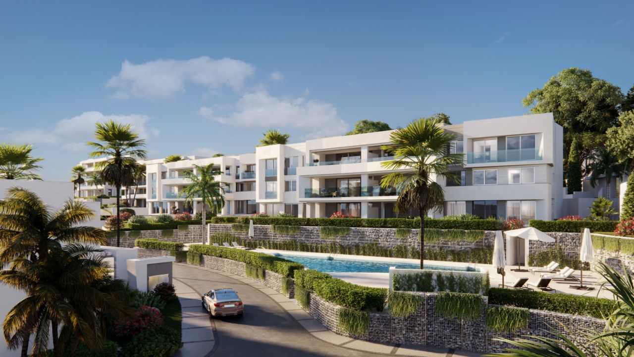 Luxury new construction project in a prime location in Marbella on the Santa Maria Golf golf course with 5 star facilities.