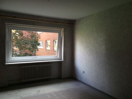 ETW in ruhiger Lage, gute Infrastruktur und TG-Stellplatz in Hamburg-Poppenbüttel