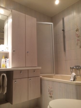 ETW in ruhiger Lage, gute Infrastruktur und TG-Stellplatz in Hamburg-Poppenbüttel