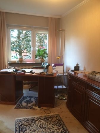 ETW in ruhiger Lage, gute Infrastruktur und TG-Stellplatz in Hamburg-Poppenbüttel