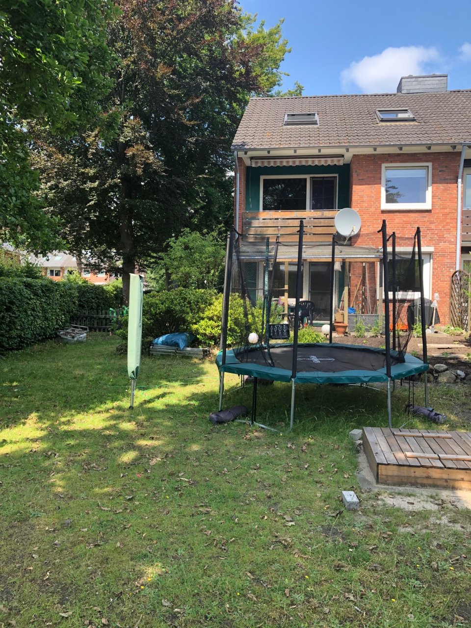Vermietetes Endreihenhaus mit privatem Garten und Garage in bester Lage von Norderstedt