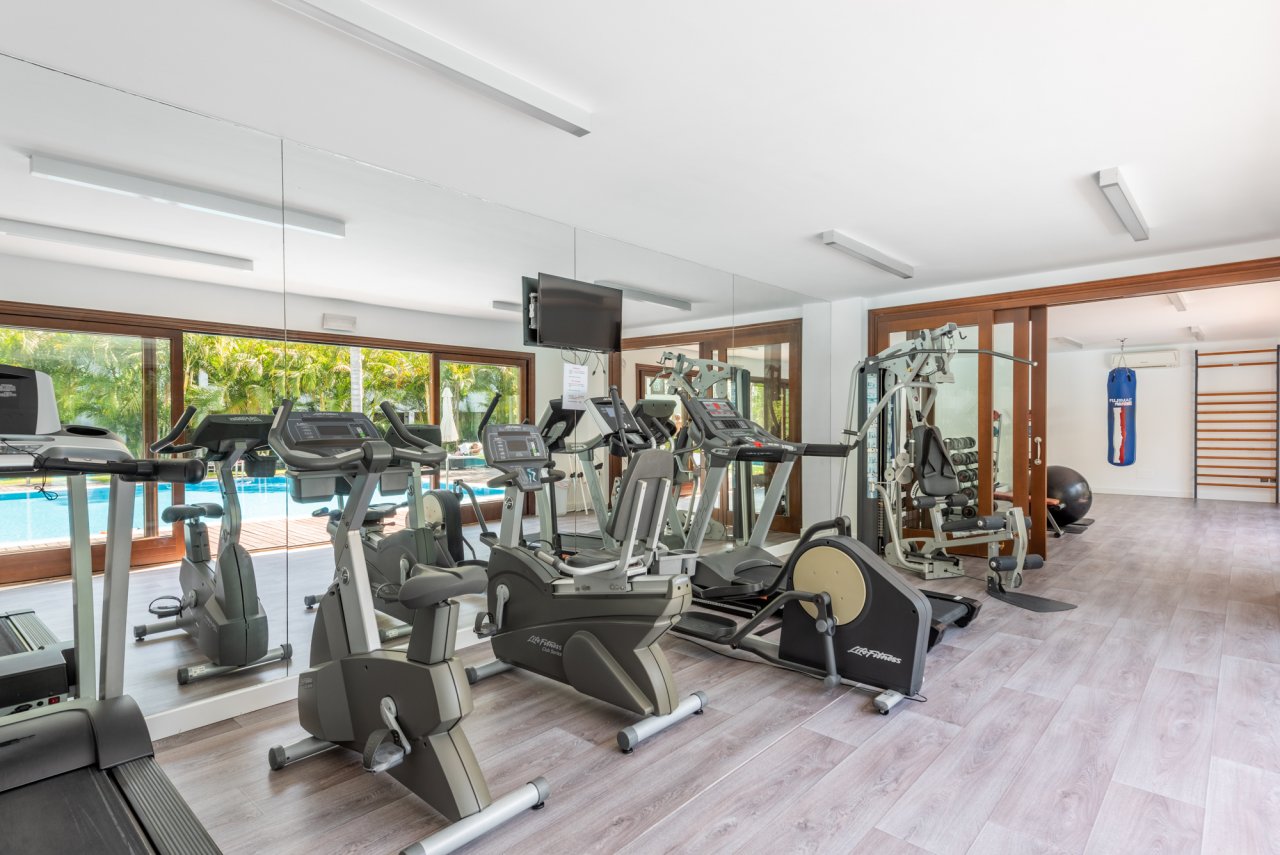 Fabulous penthouse with panoramic views in the most luxurious beachfront urbanisation in Estepona!