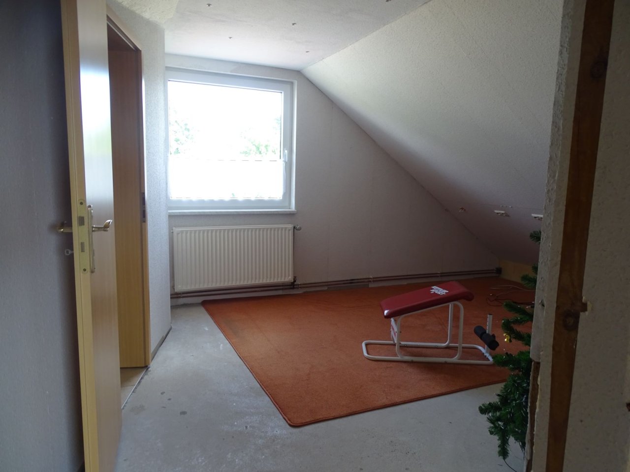 Familien aufgepasst ! Modernes Endreihenhaus mit viel Platz in bester Lage von Munster.