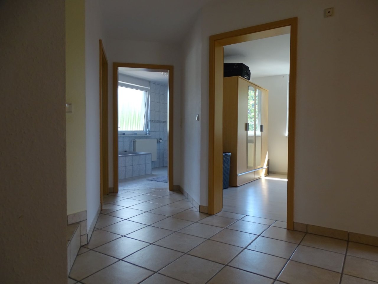 Familien aufgepasst ! Modernes Endreihenhaus mit viel Platz in bester Lage von Munster.