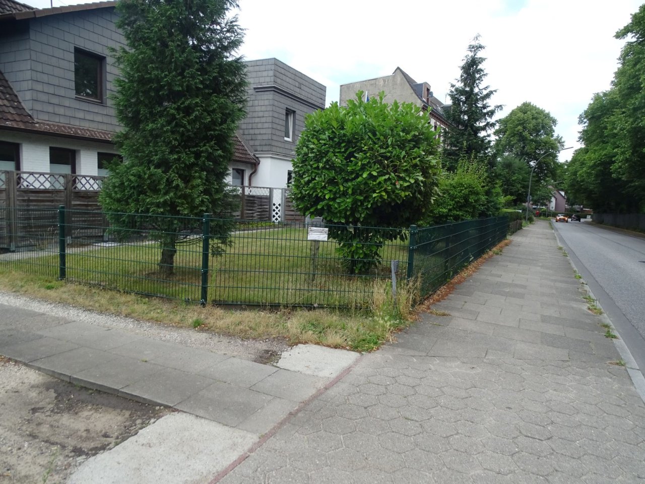 Ruhig gelegenes Grundstück in infrastrukturell hervorragender Lage in Hamburg Kirchsteinbek