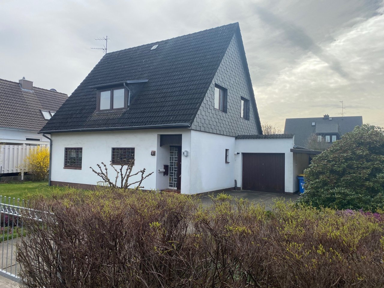 Hausansicht Straßenseite