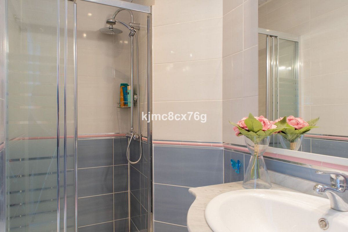 Fantastic two bedroom apartment in Calahonda, Mijas Costa