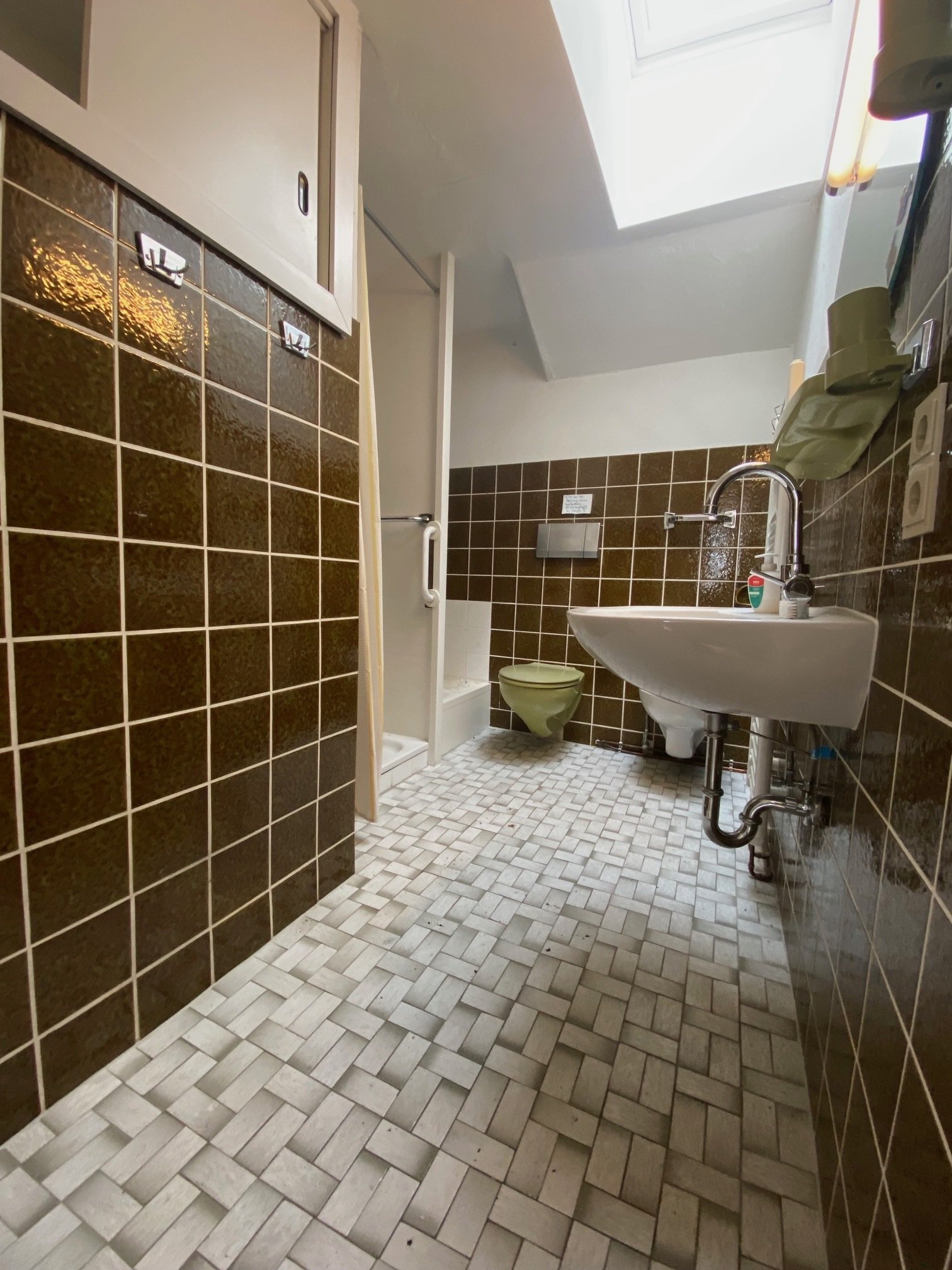 Großzügiges Anwesen mit zwei Wohneinheiten in 21271 Asendorf / Gewerbliche Teilnutzung möglich.